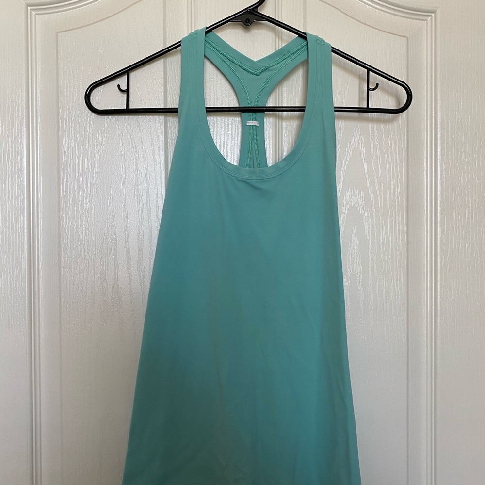 Teal lululemon tank
